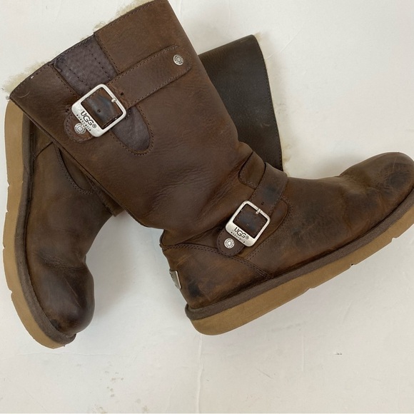 UGG Kensington Shearling Fleece Lined Winter Boots - Picture 2 of 9